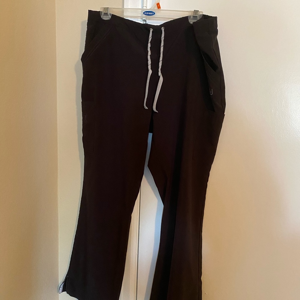 Scrub pants